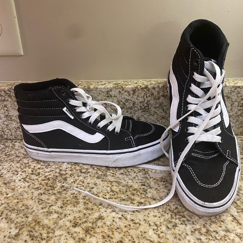 VANS HI TOP size 6 women